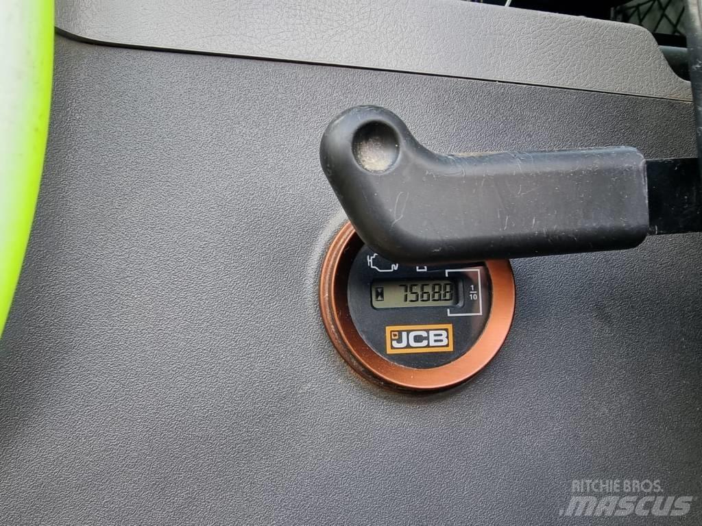 JCB 220 X Bagri goseničarji