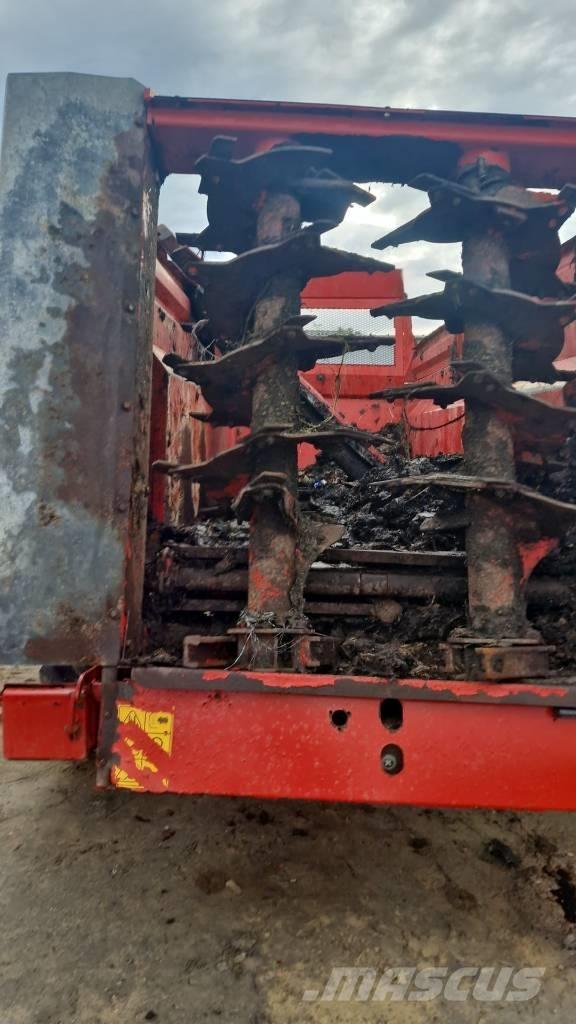 TEAGLE TITAN 9 Trosilniki gnoja