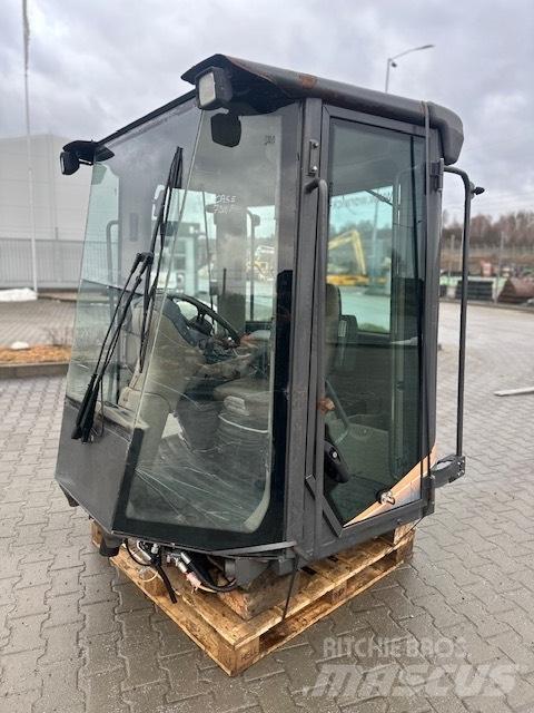 CASE 721 F USED CAB Kabine in notranjost
