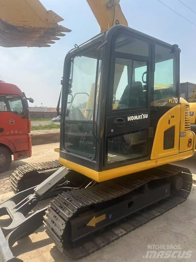 Komatsu PC 70 Bagri goseničarji