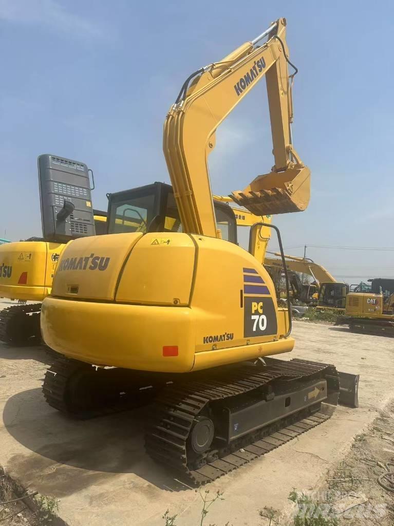 Komatsu PC 70 Bagri goseničarji