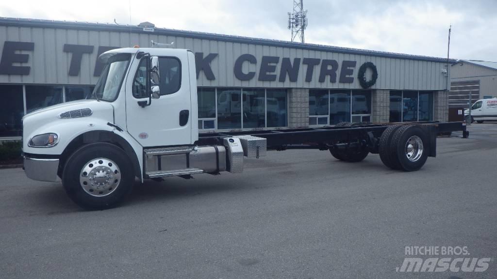 Freightliner M2 106 Tovornjaki-šasije