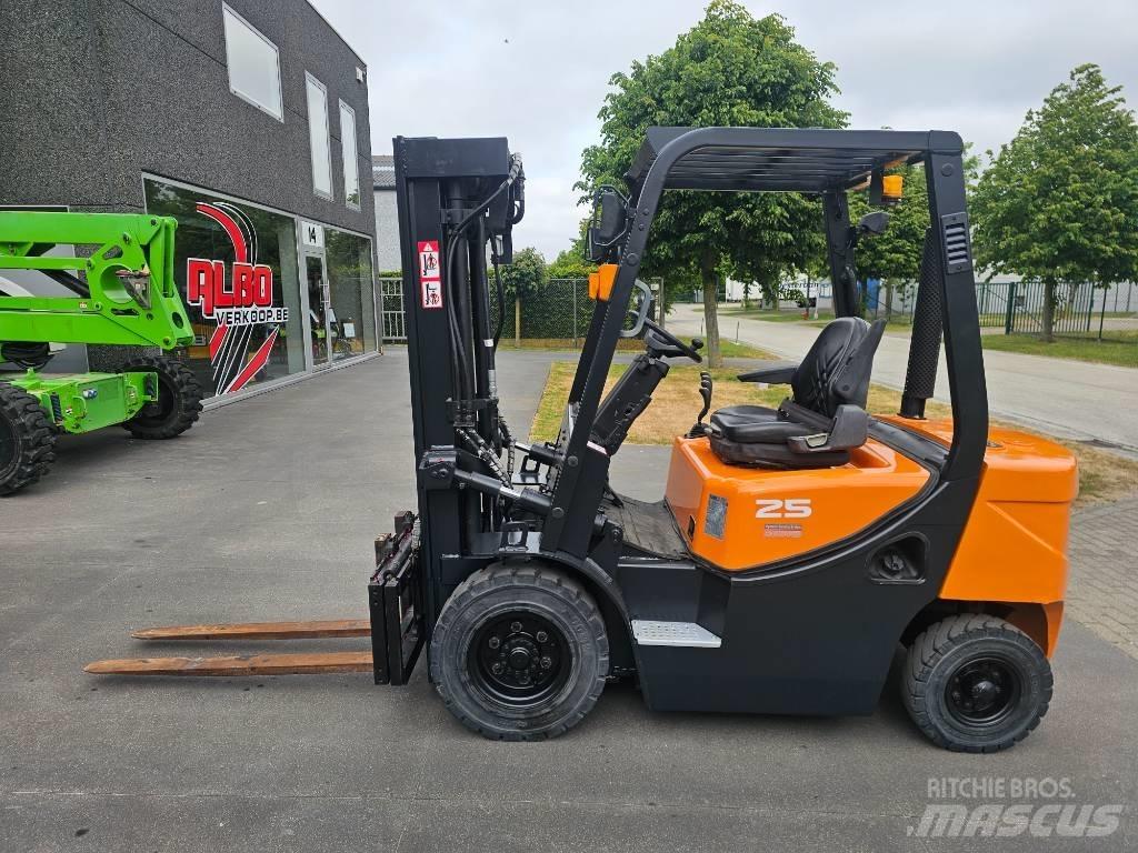 Doosan D 25 G Dizelski viličarji