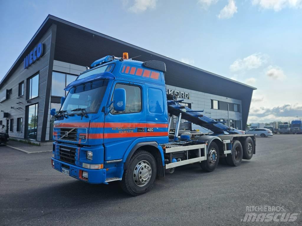 Volvo FM12 420 8x2 Razstavljivi tovornjaki z žičnimi dvigali
