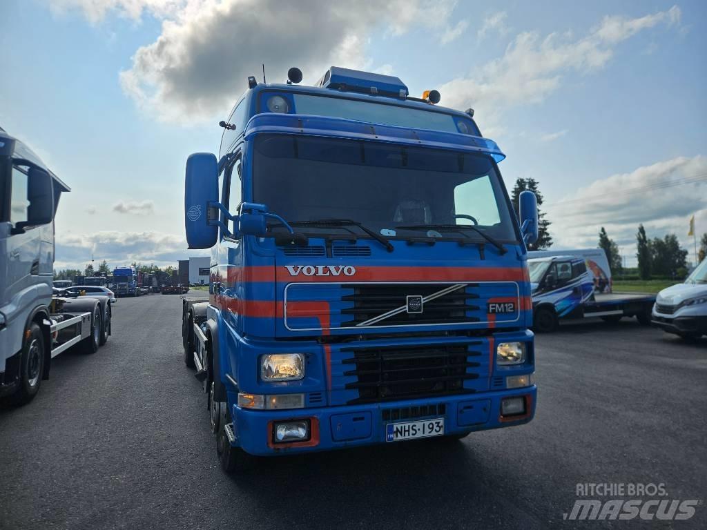 Volvo FM12 420 8x2 Razstavljivi tovornjaki z žičnimi dvigali
