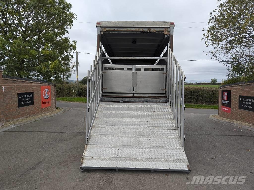 Mercedes-Benz 816 Tovornjaki zabojniki