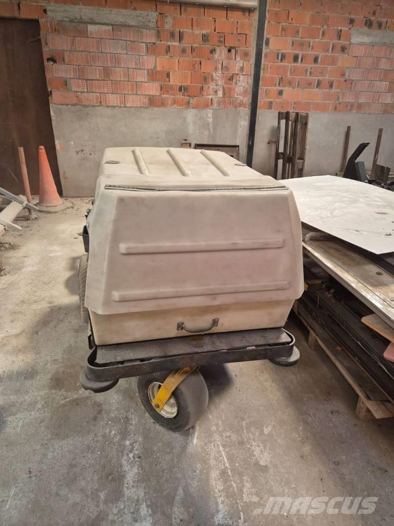 Walker Maaier Vrtne zero turn kosilnice