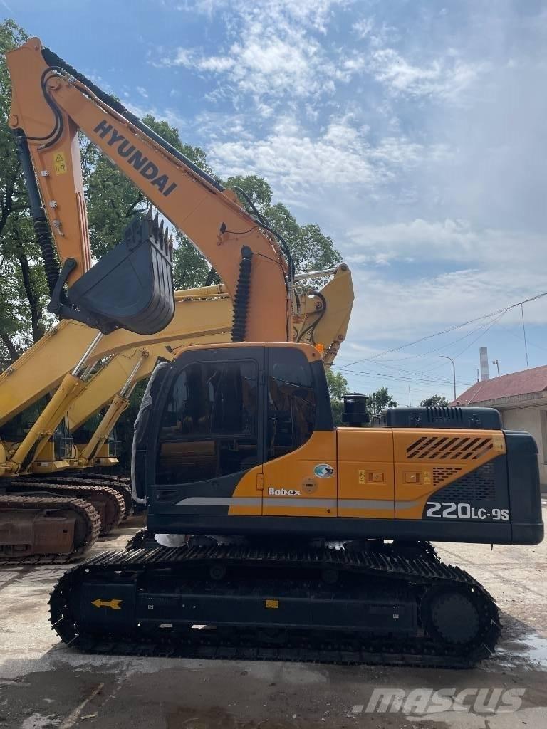 Hyundai 220LC-9S Bagri goseničarji