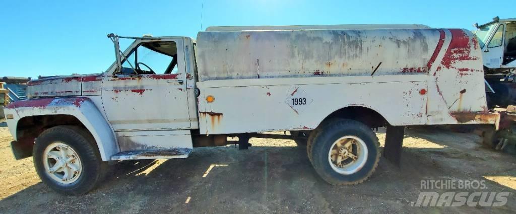 Ford F 600 Tovornjaki cisterne