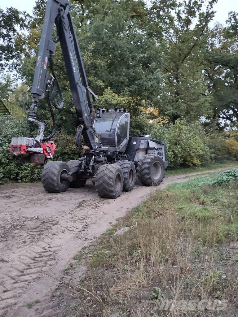 Logset H 8 Harvesterji