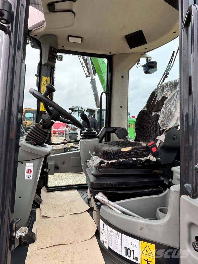 Yanmar V 120 Kolesni nakladalci
