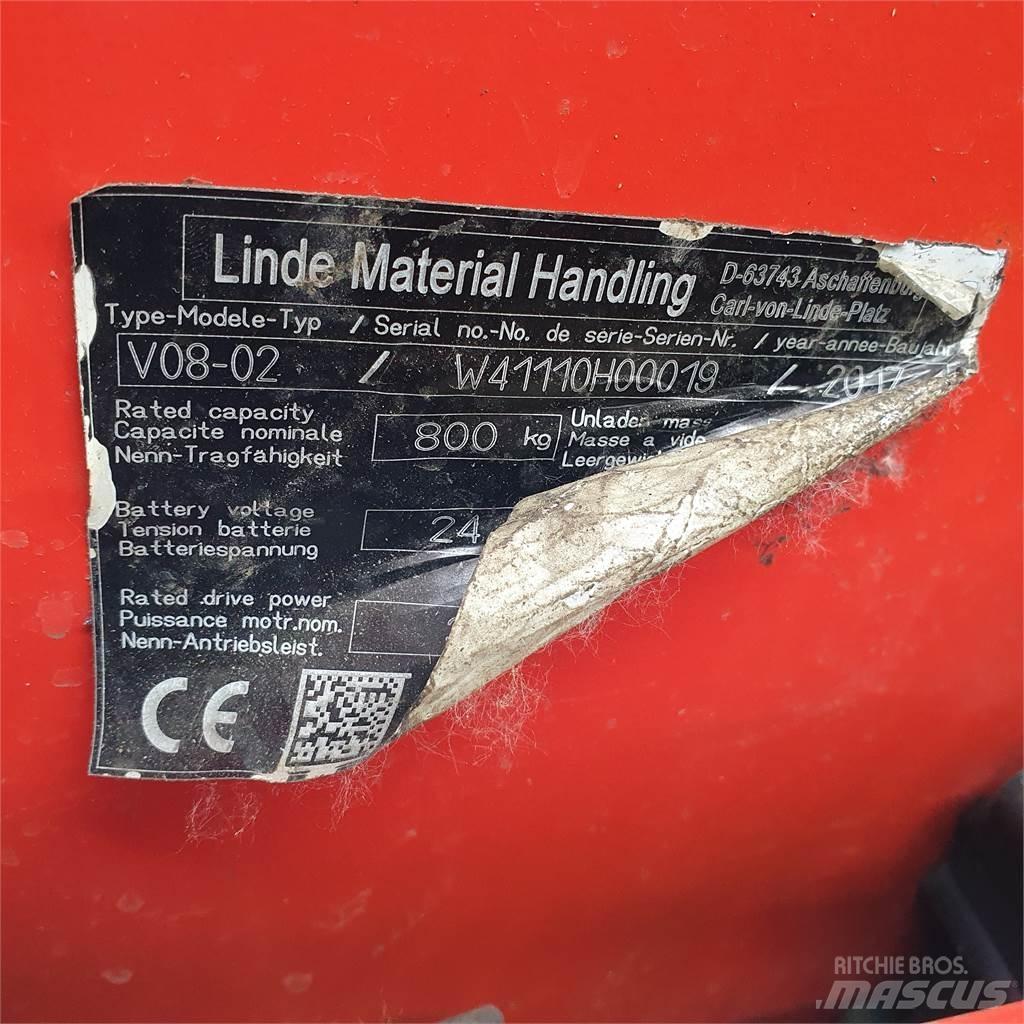 Linde V08-02 Srednje dvižni komisionirni viličar