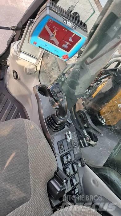 Volvo EC 220 DL Bagri goseničarji