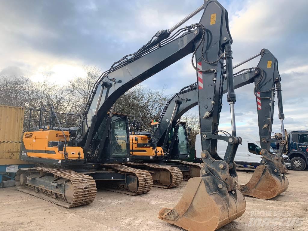 Hyundai HX220A L Bagri goseničarji