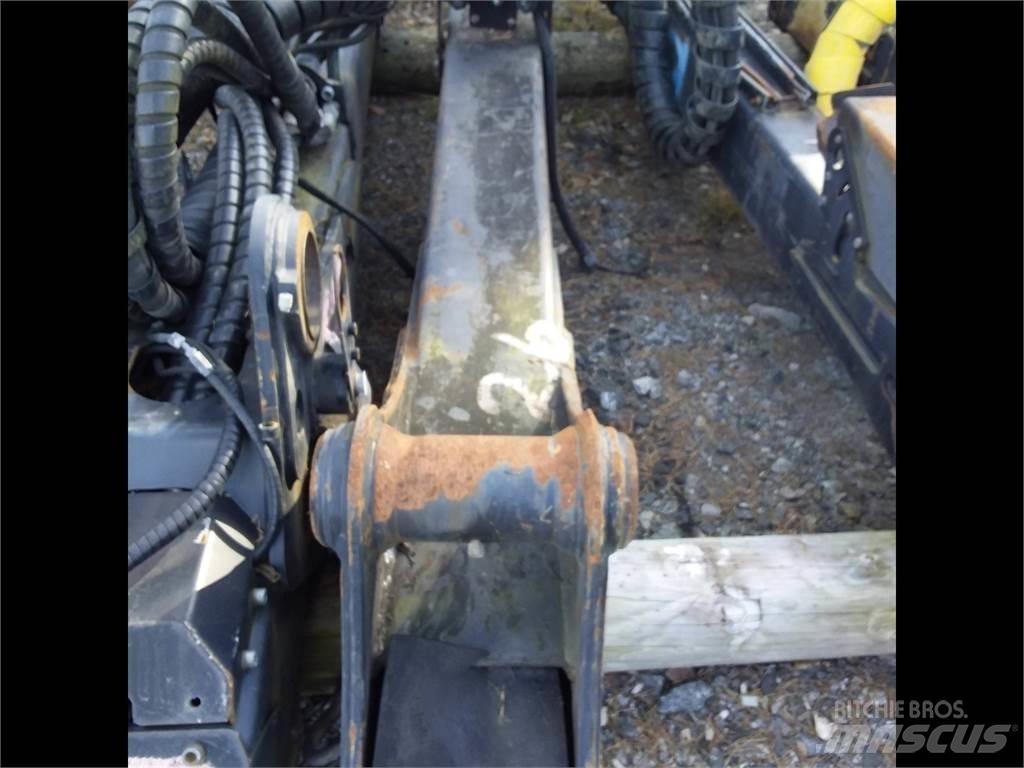 Loglift 210 Dvigala za gozdne kombajne