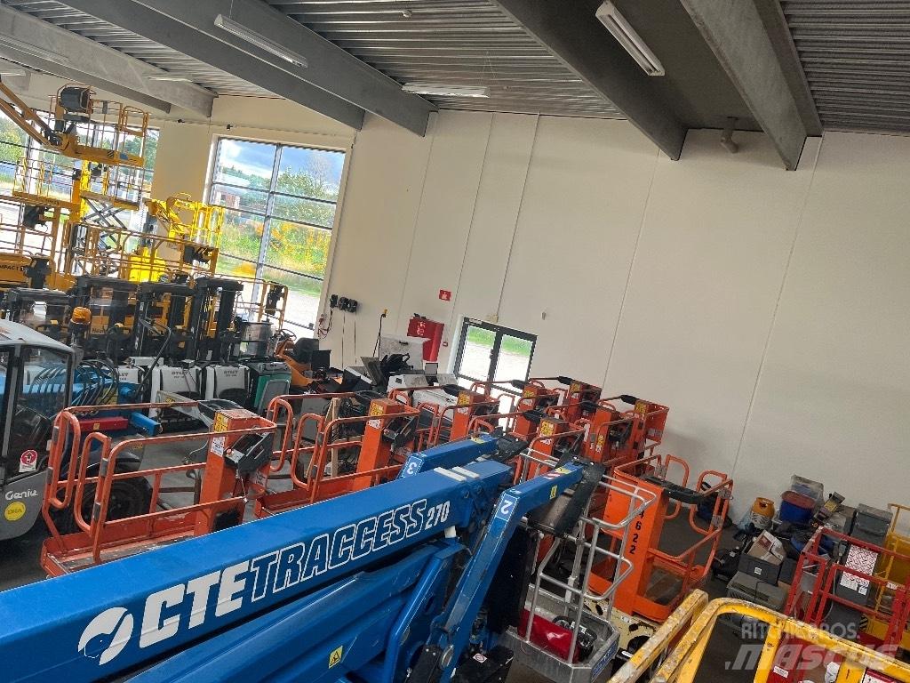 JLG 1230 ES Škarjaste dvižne ploščadi