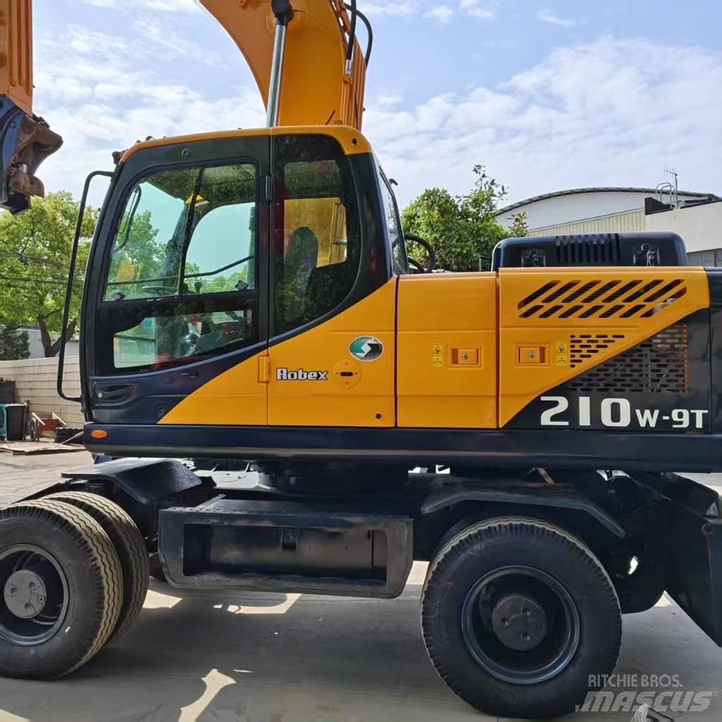 Hyundai 210w-9 Bagri na kolesih