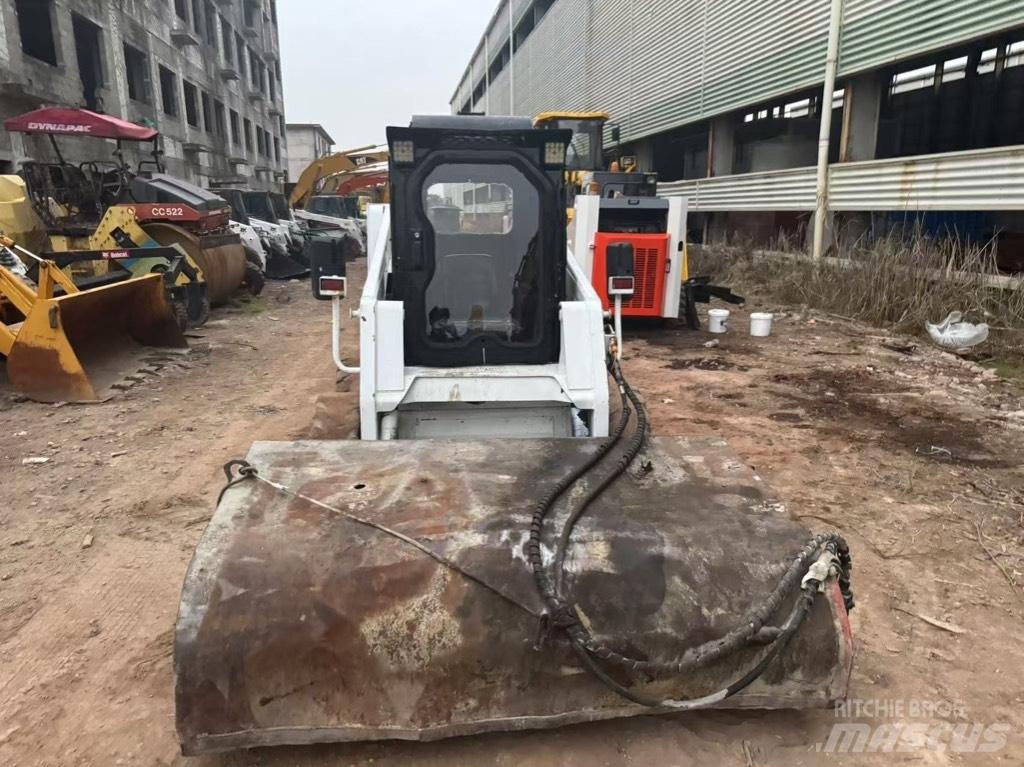  WS 60 Skid steer mini nakladalci