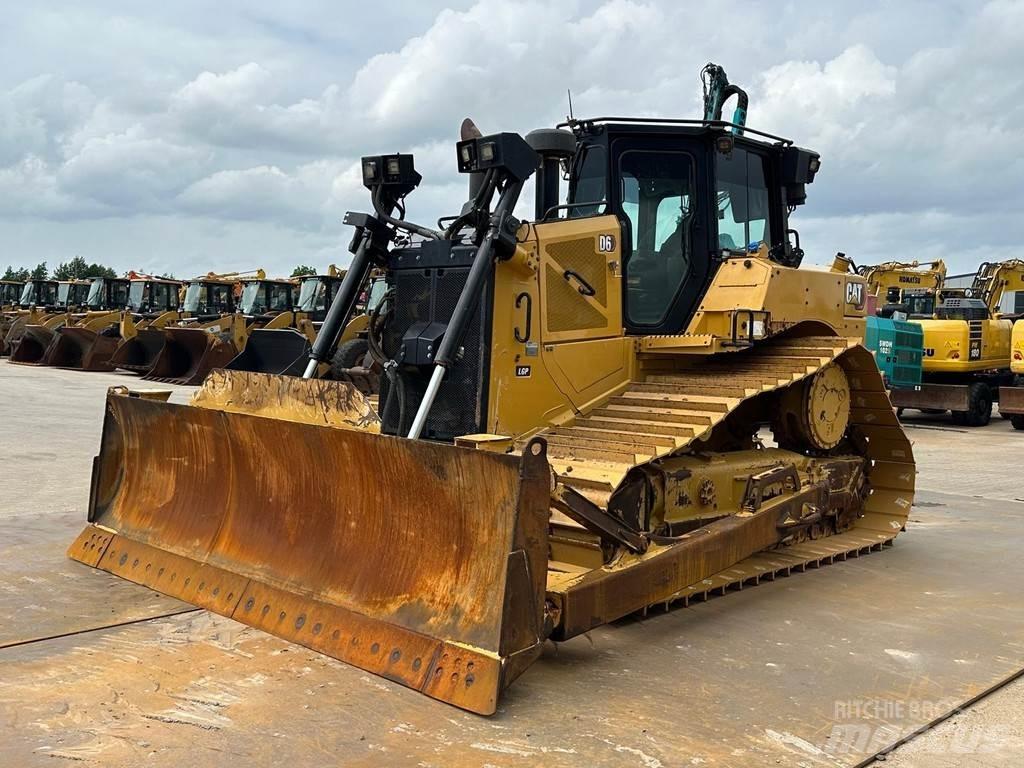 CAT D6 LGP Buldožerji goseničarji