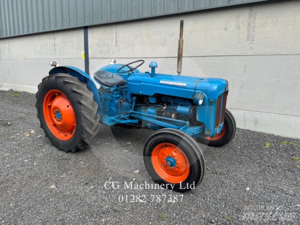Fordson Dexta Traktorji