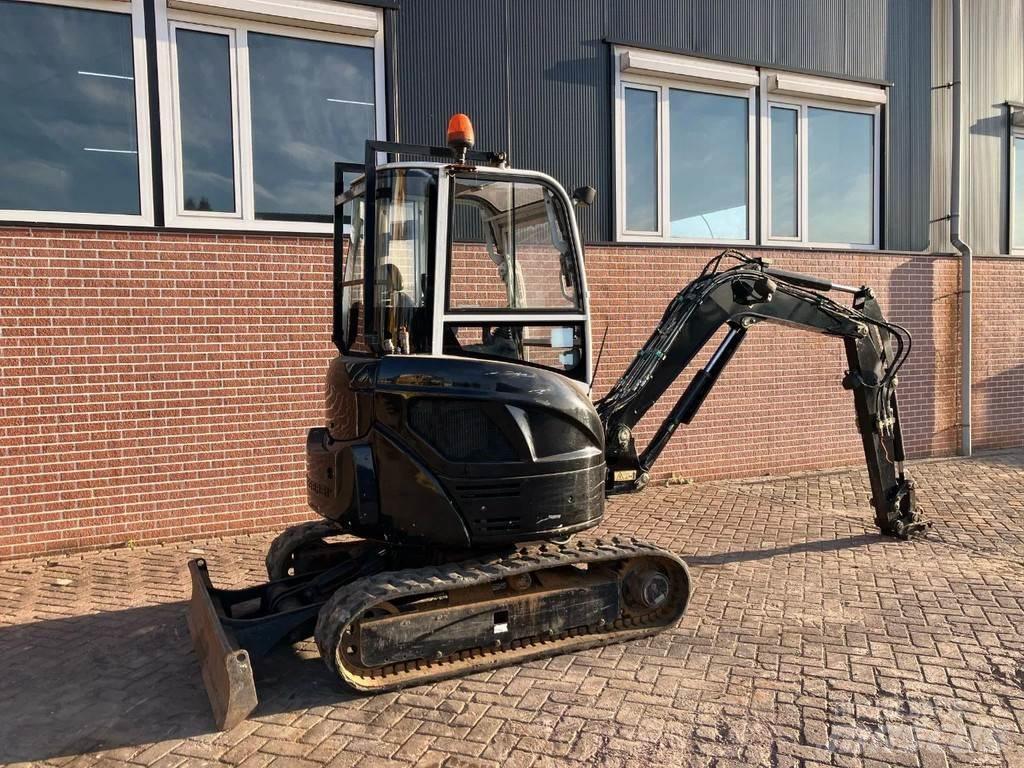 Messersi M28UC Mini bagri <7t