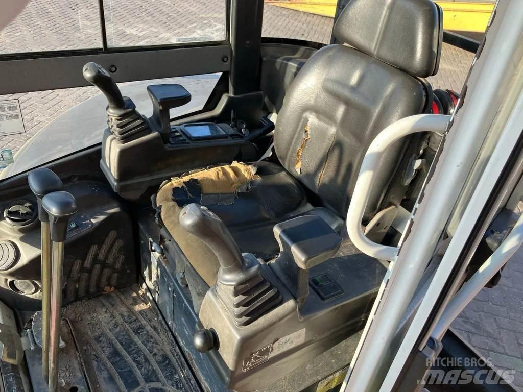 Messersi M28UC Mini bagri <7t
