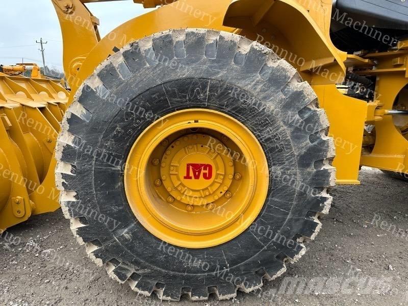 CAT 966H Kolesni nakladalci