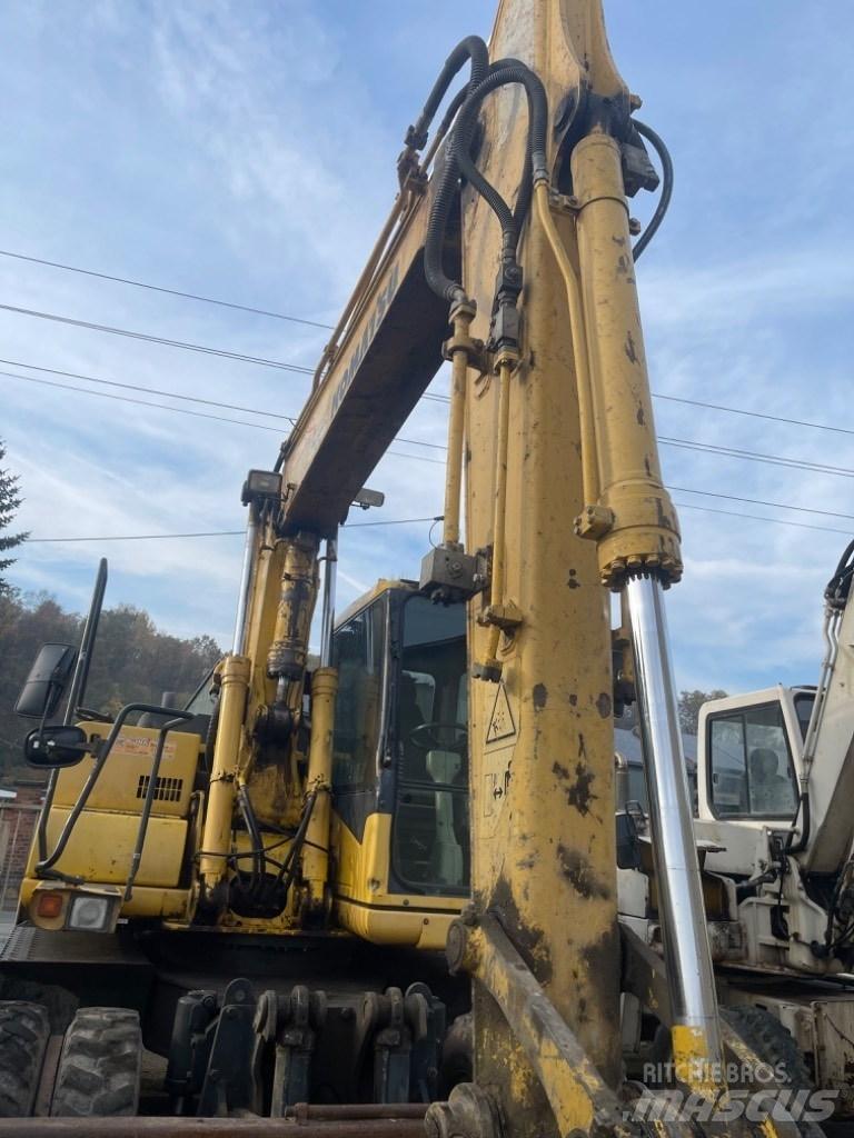 Komatsu PW 130-7K Bagri na kolesih