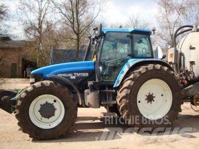 New Holland TM 165 Traktorji