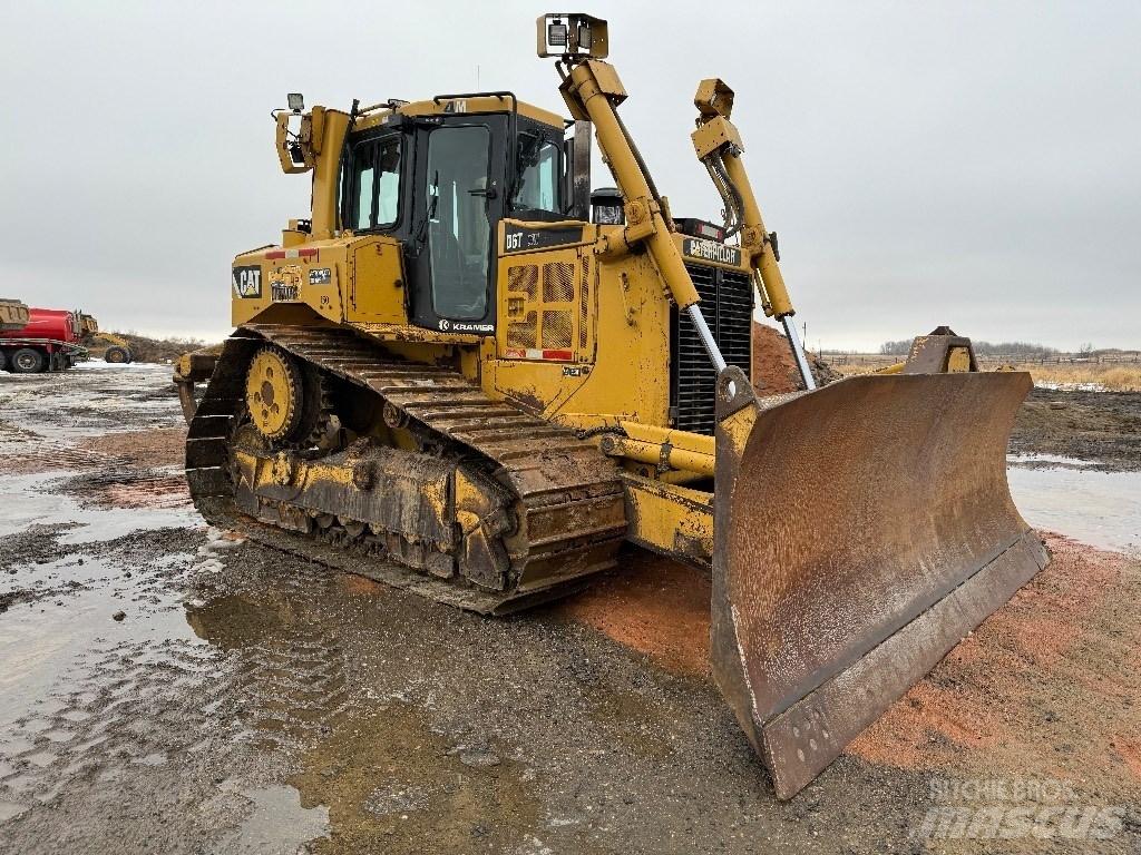 CAT D 6 T XW Buldožerji goseničarji