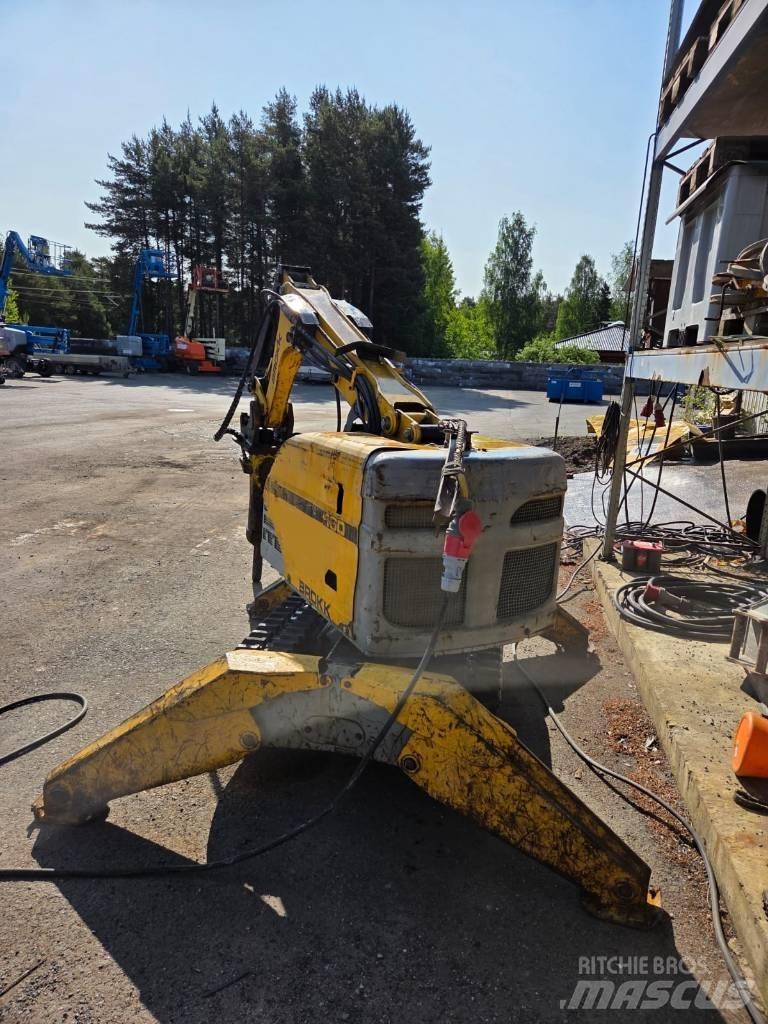 Brokk 160 Rušilni bagri