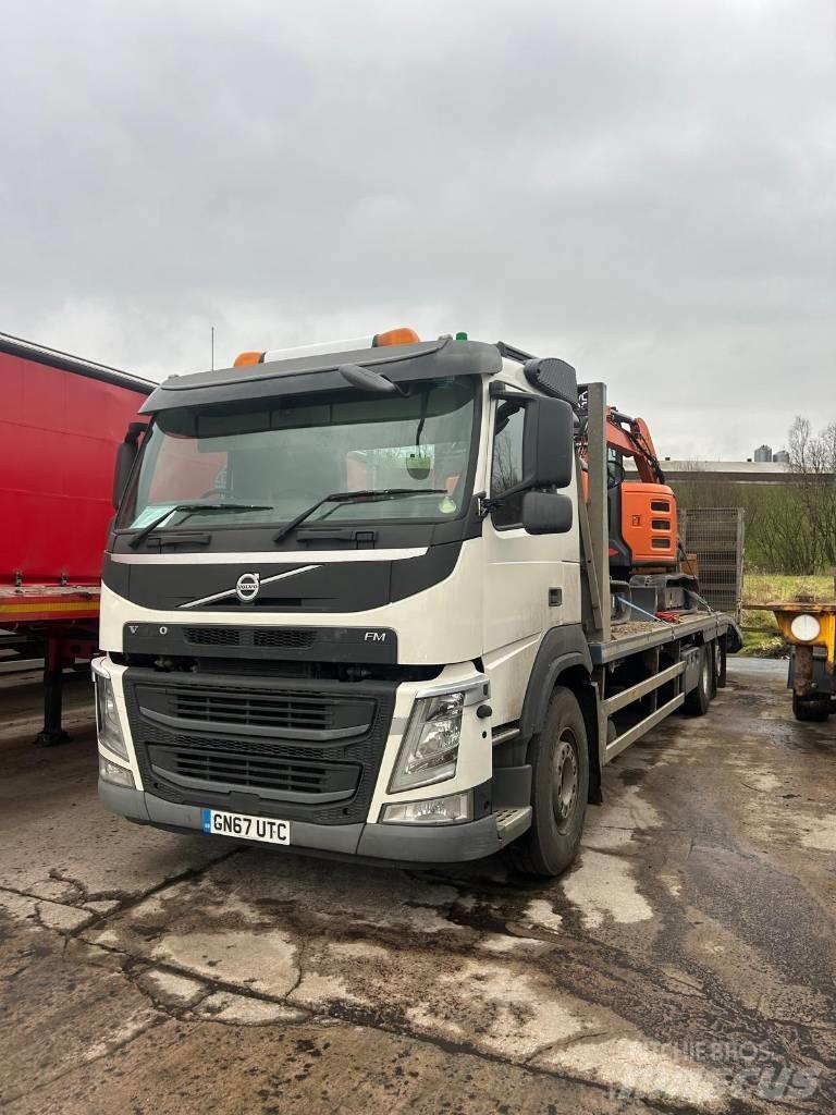 Volvo FM 11 330 Tovornjaki za prevoz avtomobilov z vitlom