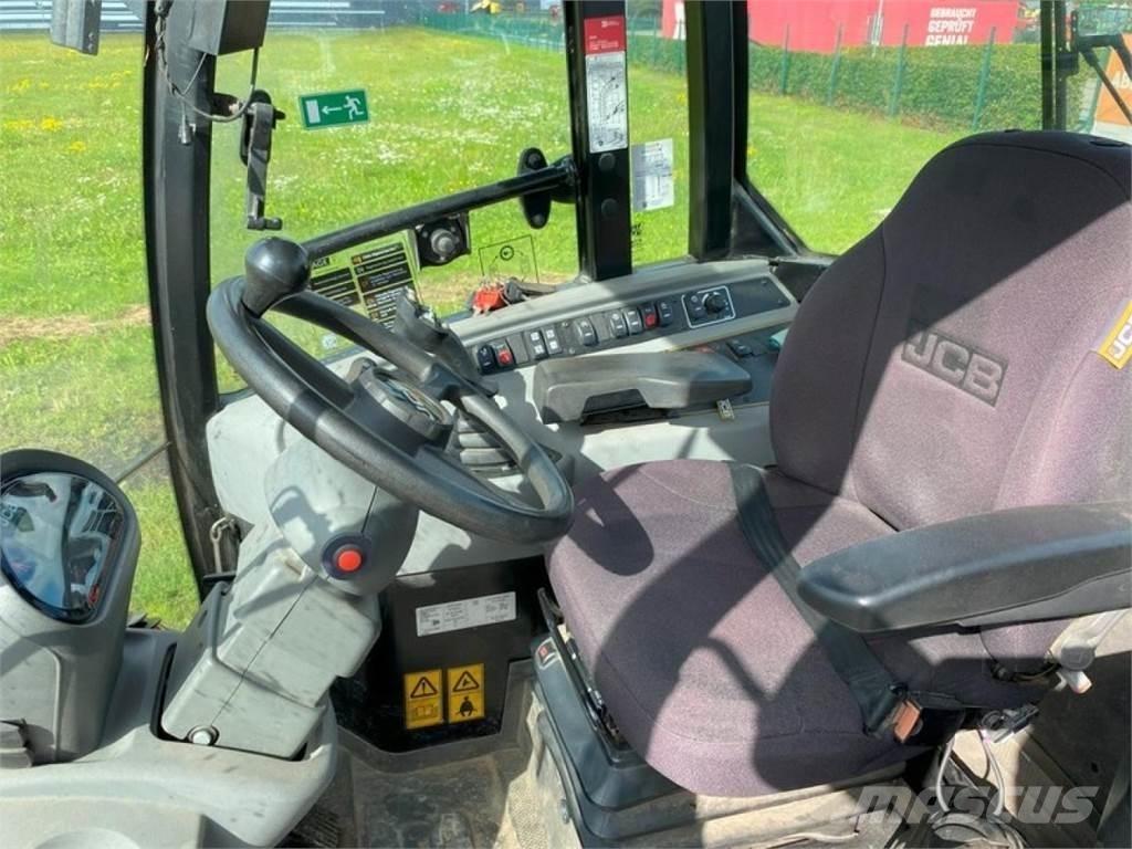 JCB TM 220 - 40 KM/H Kmetijski teleskopski nakladalci