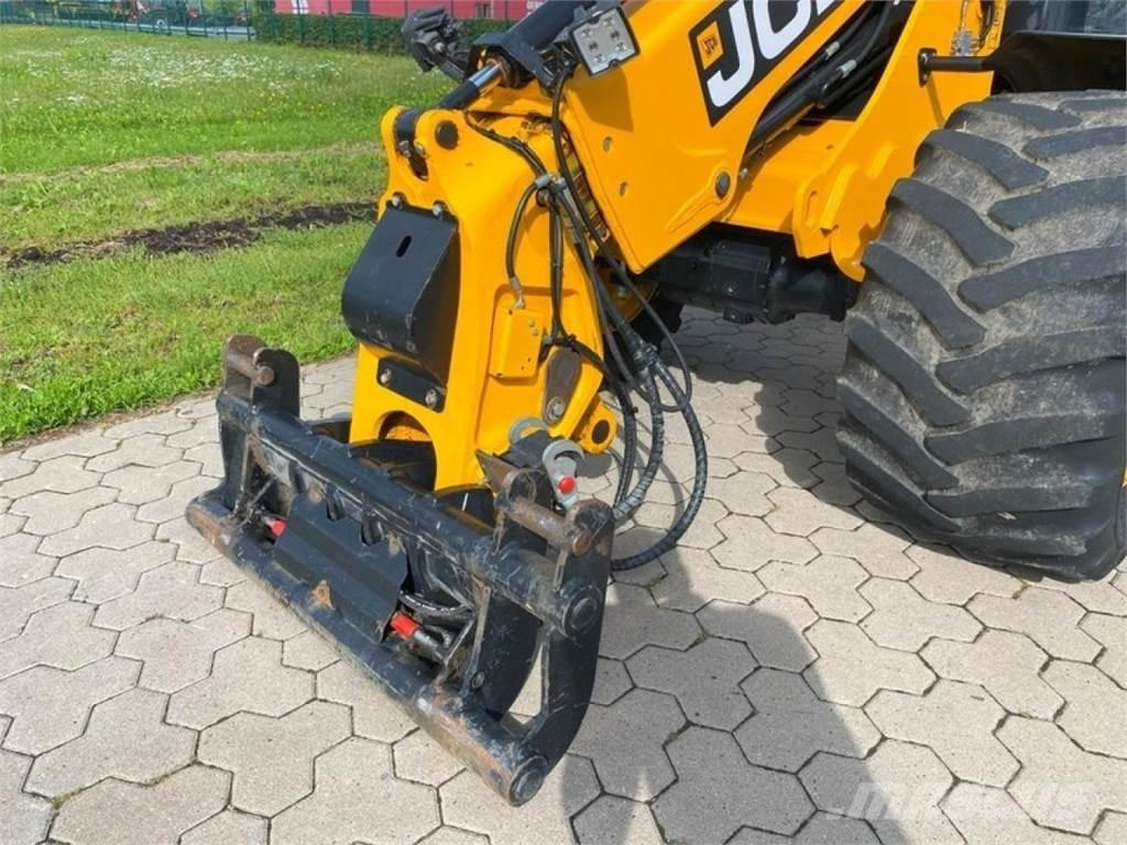 JCB TM 220 - 40 KM/H Kmetijski teleskopski nakladalci