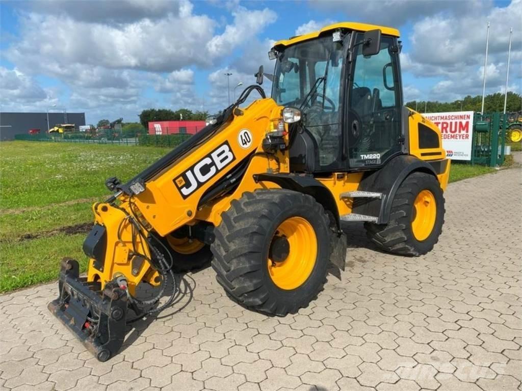 JCB TM 220 - 40 KM/H Kmetijski teleskopski nakladalci