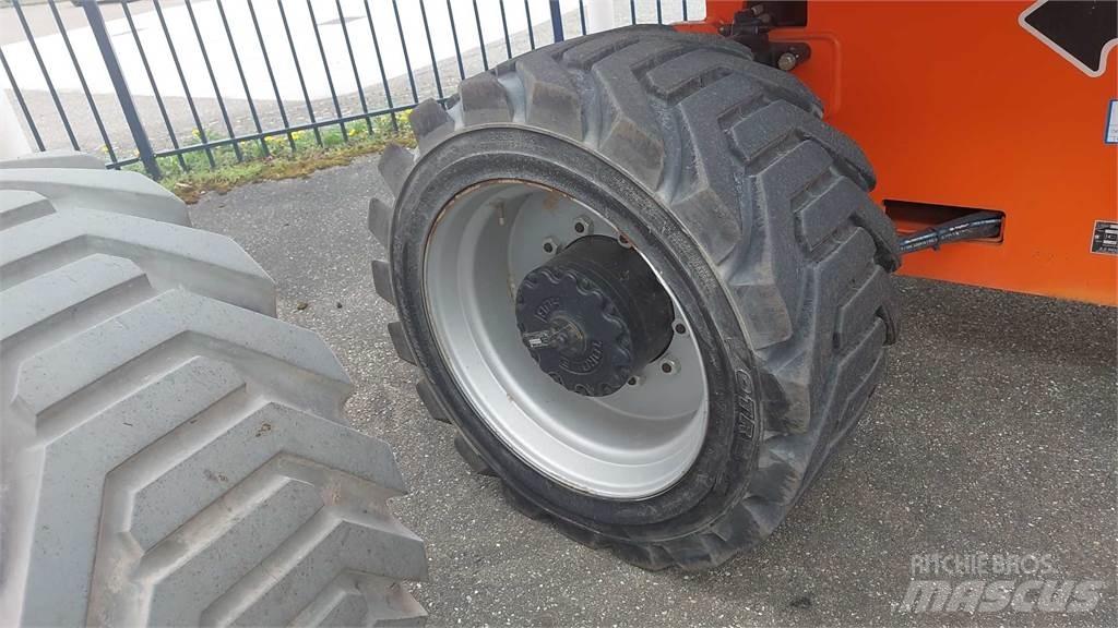 JLG 680SGW+ Teleskopske dvižne ploščadi