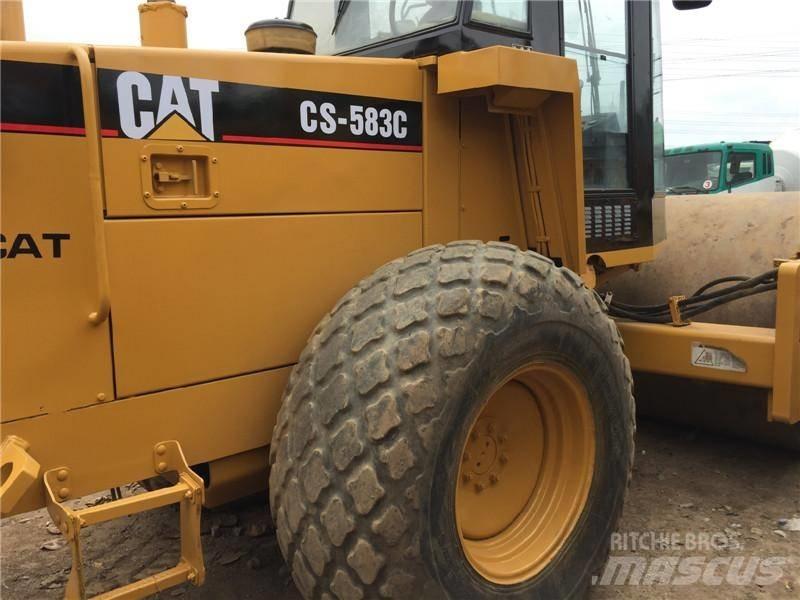 CAT CS 583 C Enojni valjarji