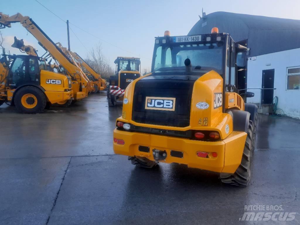 JCB TM 320 Kmetijski teleskopski nakladalci