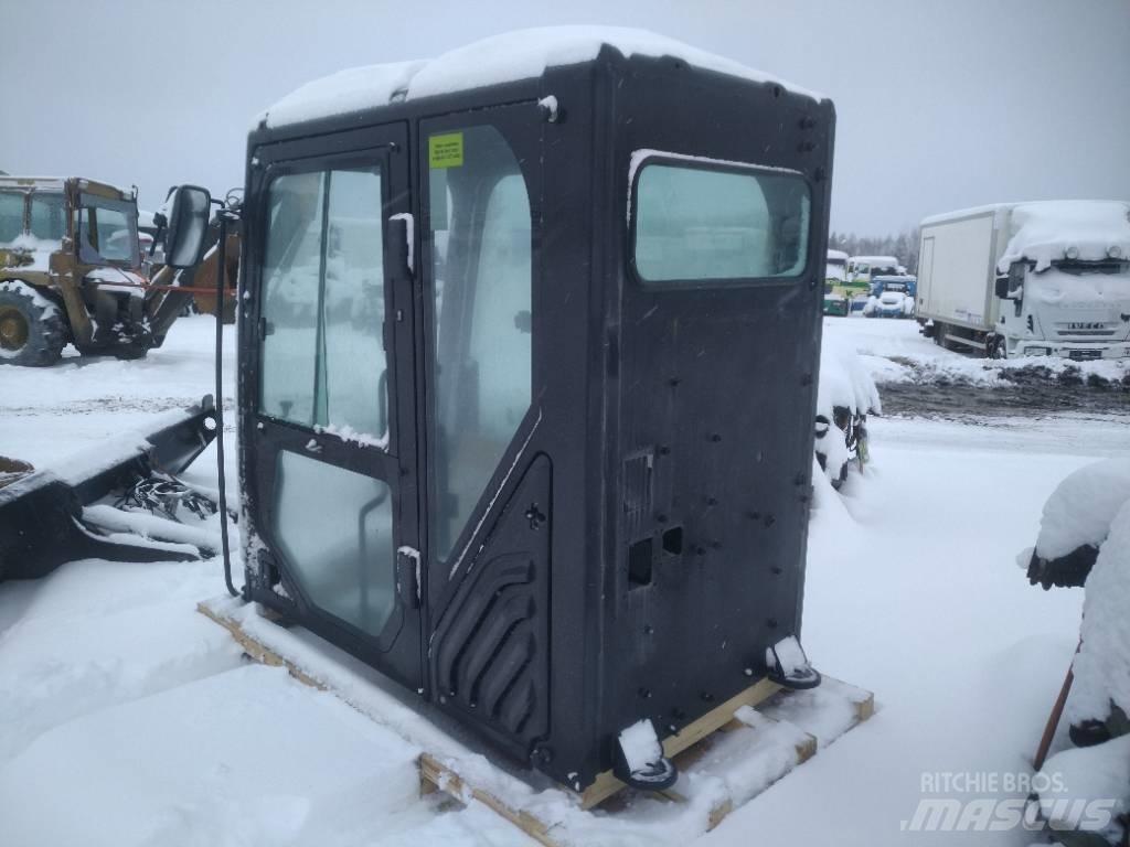 Volvo BM 325FL Cabin Kabine in notranjost