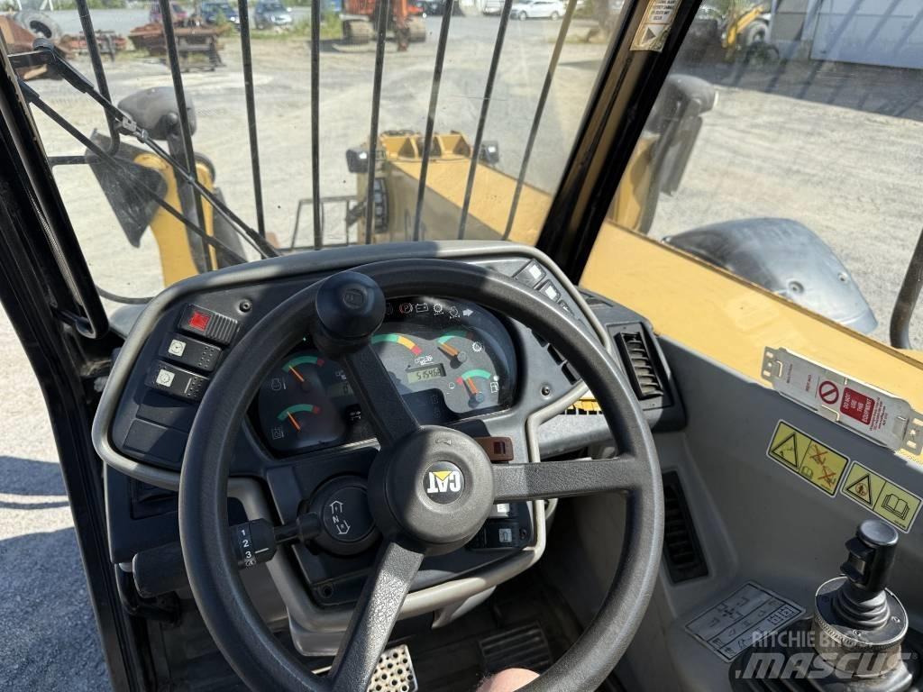 CAT 360 B Teleskopski viličarji