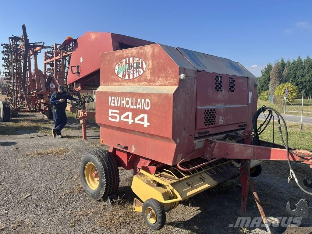 New Holland 544 Balirke (okrogle bale)