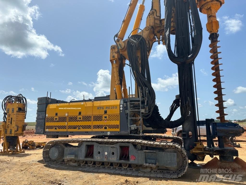 Bauer RTG RG 25 S Težki vrtalni stroji