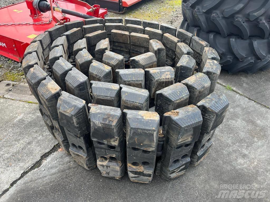Doosan DX 235 Gosenice