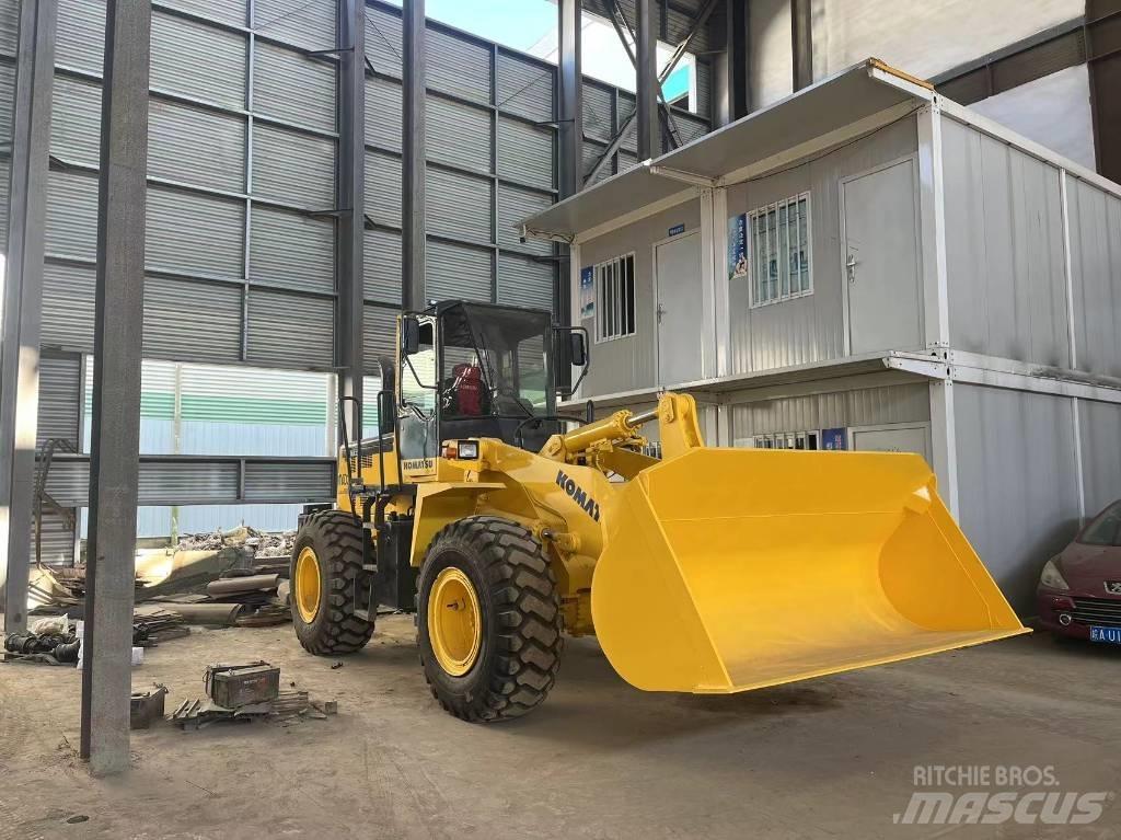 Komatsu WA 320-3 Kolesni nakladalci