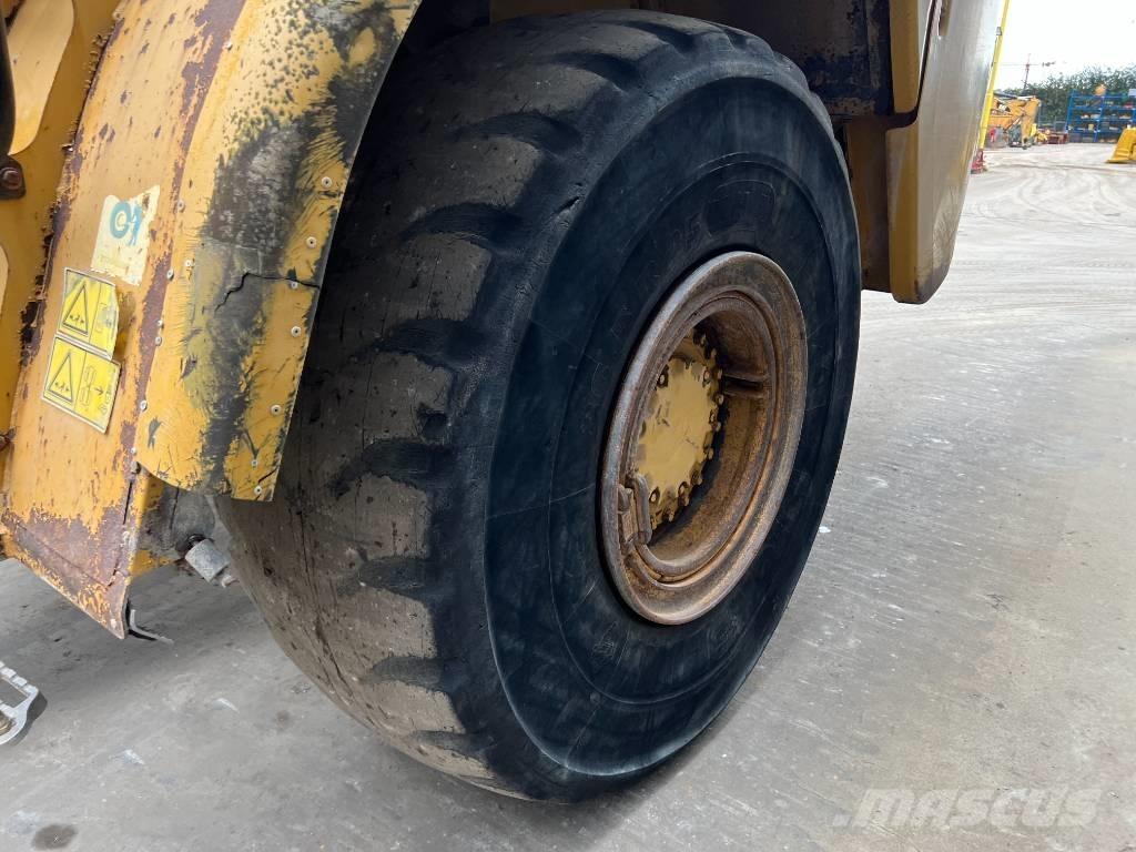 CAT 735 Zglobni demperji