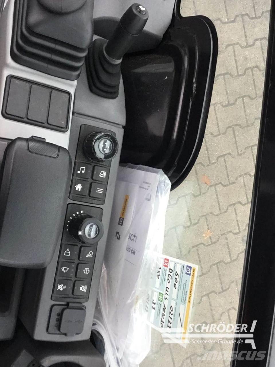  302 CR Bagri na kolesih