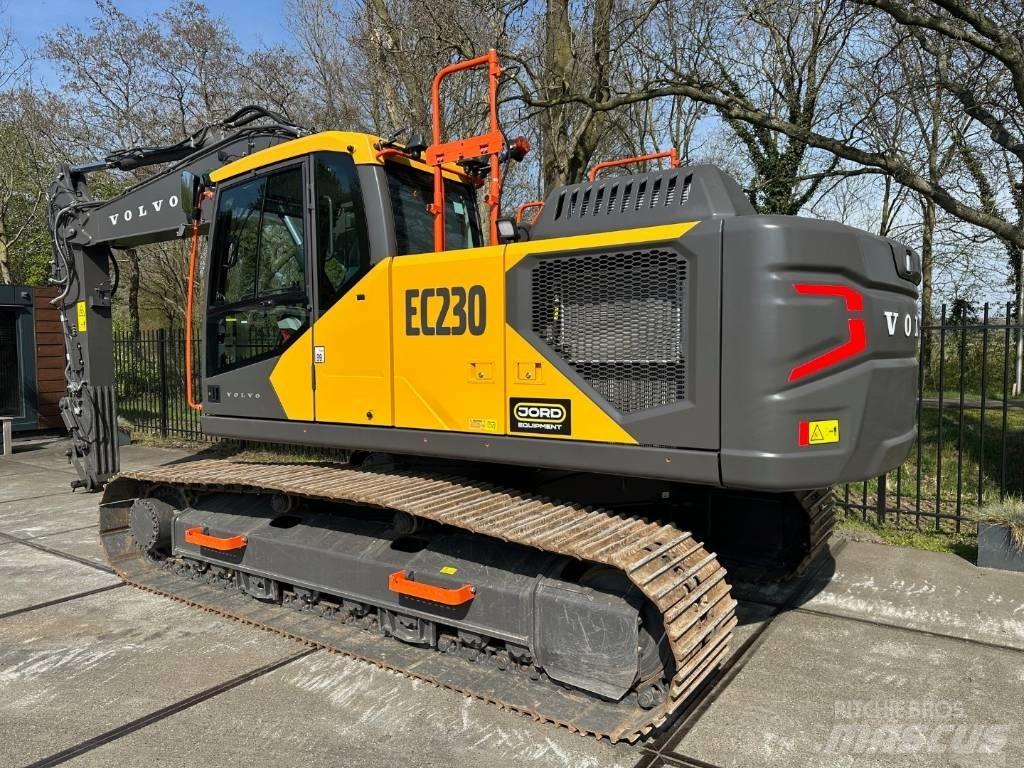 Volvo EC 230FL Bagri goseničarji