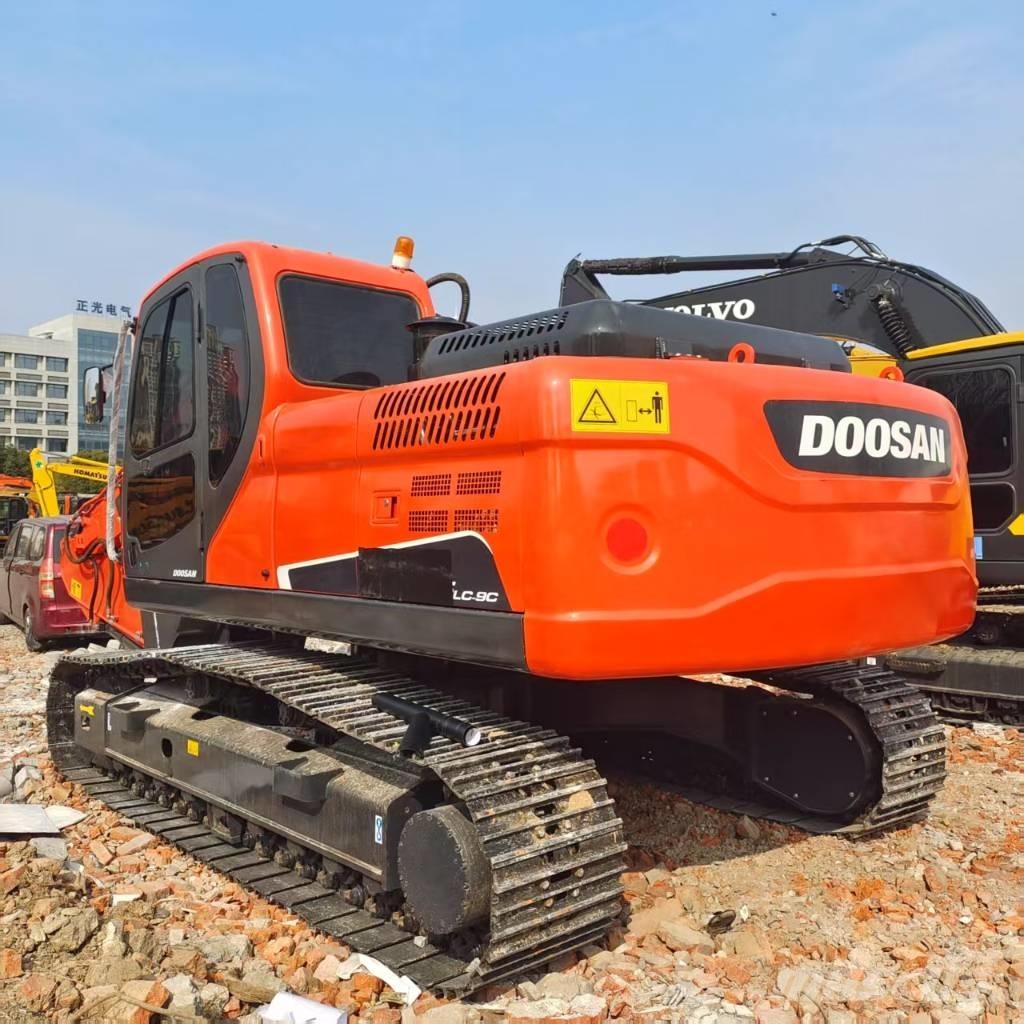 Doosan DX225LC-9C Bagri goseničarji