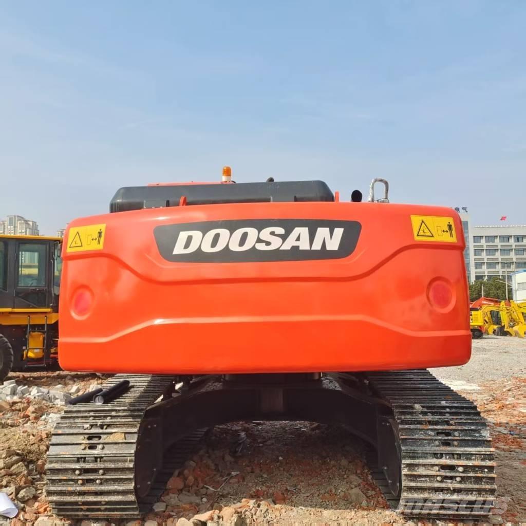 Doosan DX225LC-9C Bagri goseničarji