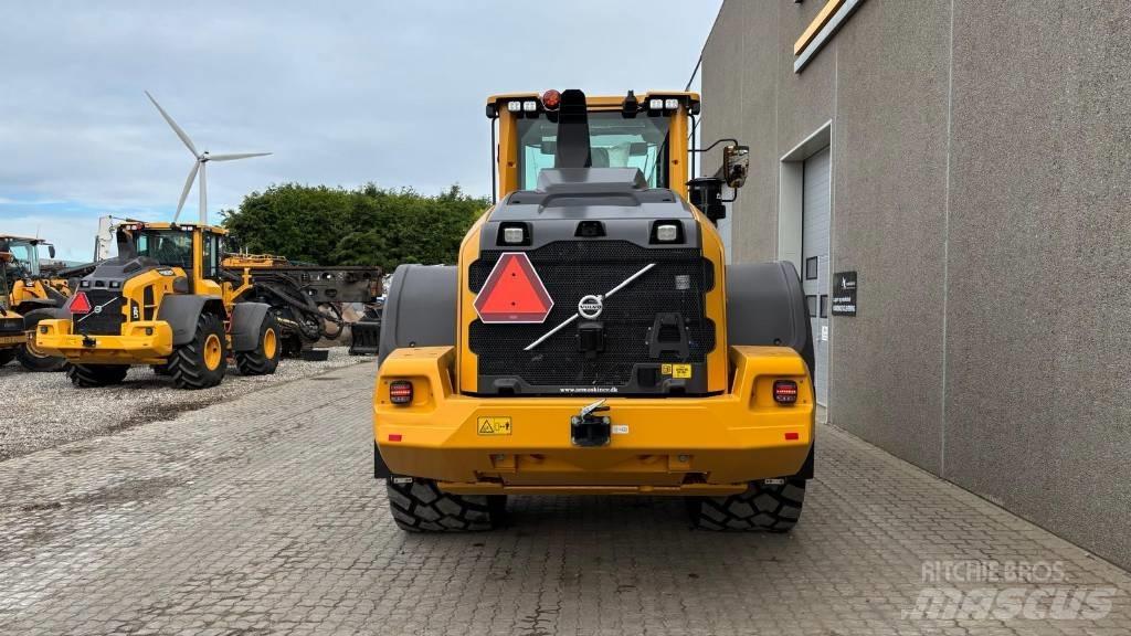 Volvo L 120 H Kolesni nakladalci